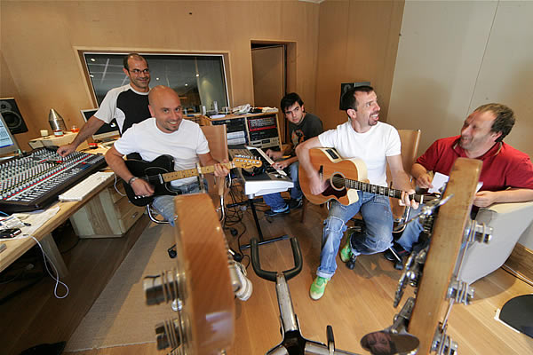 Enregistrement du groupe Novi à Alma Studio